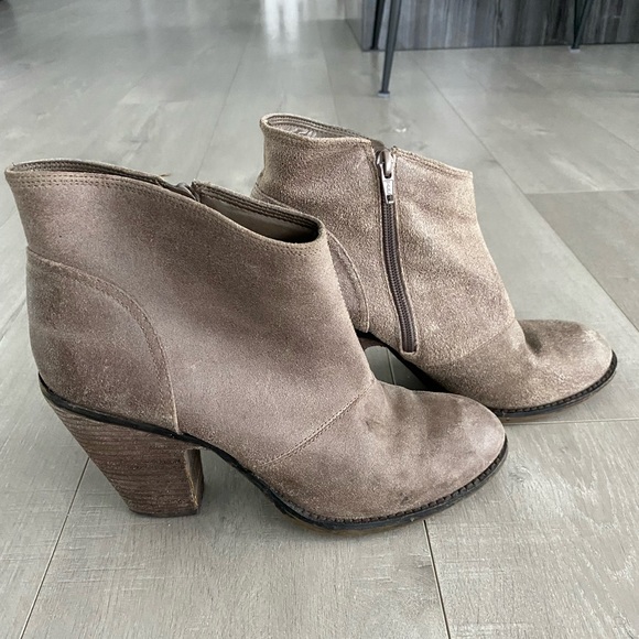 Jessica Simpson Booties - Picture 5 of 5